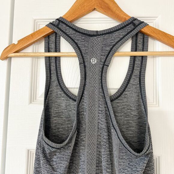Lululemon Swiftly Tech Racerback Tank 2.0 Gray Knit Top Size 4 EUC - Picture 6 of 6